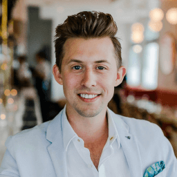 Miembro del equipo - Nombre y especialidad