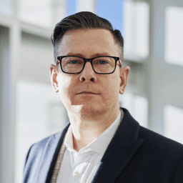 Miembro del equipo - Nombre y especialidad